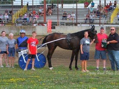 Lucy’scountrycomet wins Carol Paris Memorial at Davis County Fair